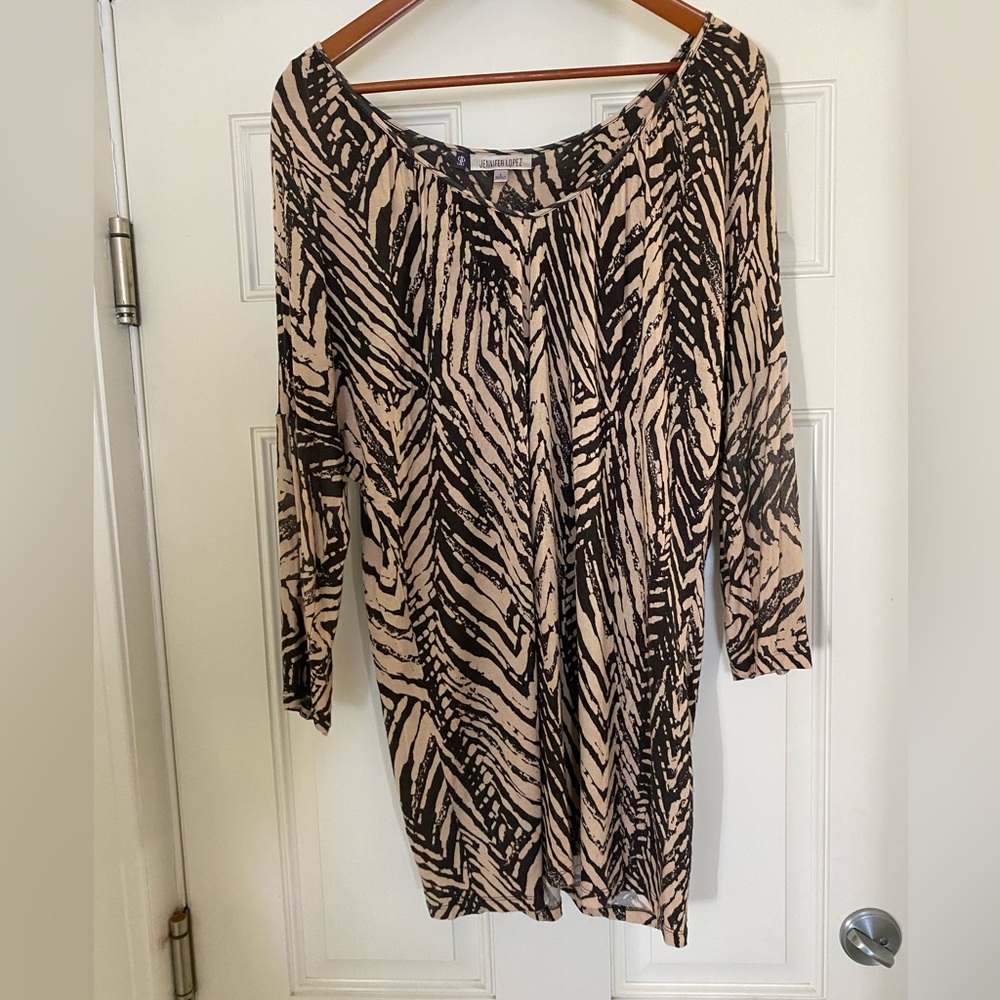 Jennifer Lopez Light Wt Women’s Knit Top. Sz Lg